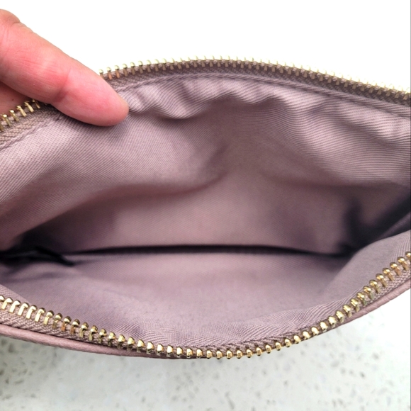 Love & Lore wristlet - Picture 3 of 3